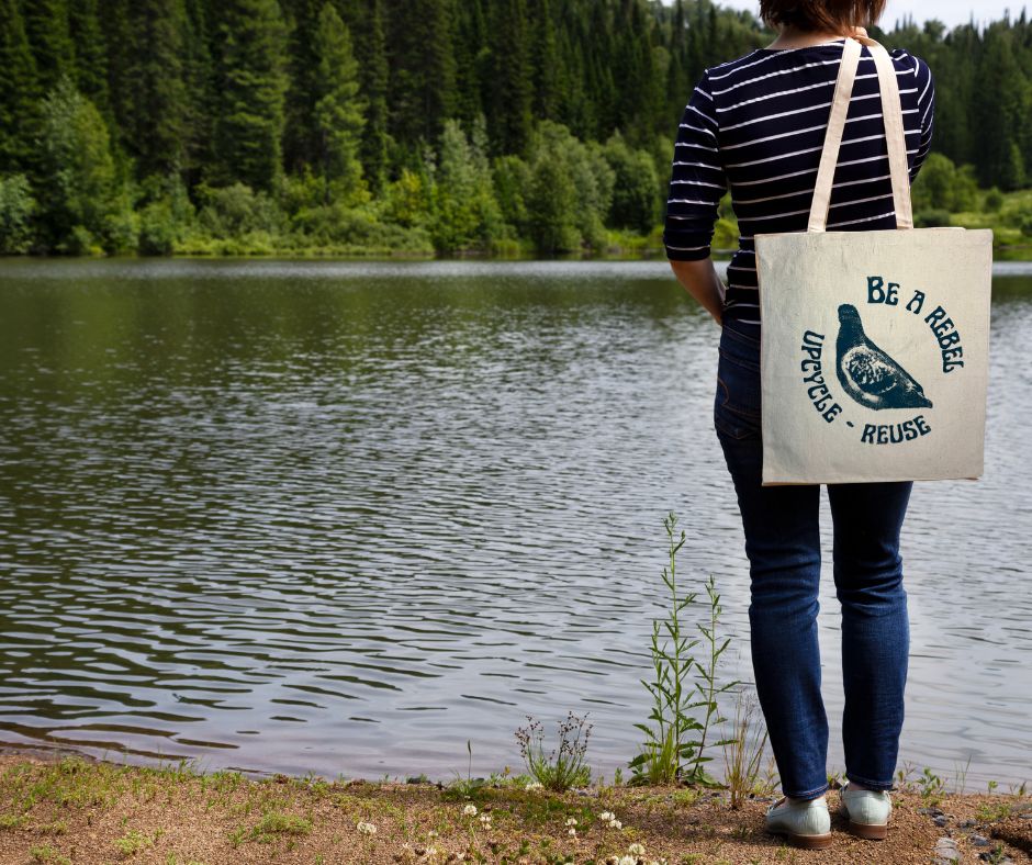 Small Totebag - pigeon/ Petit sac fourre-tout - pigeon