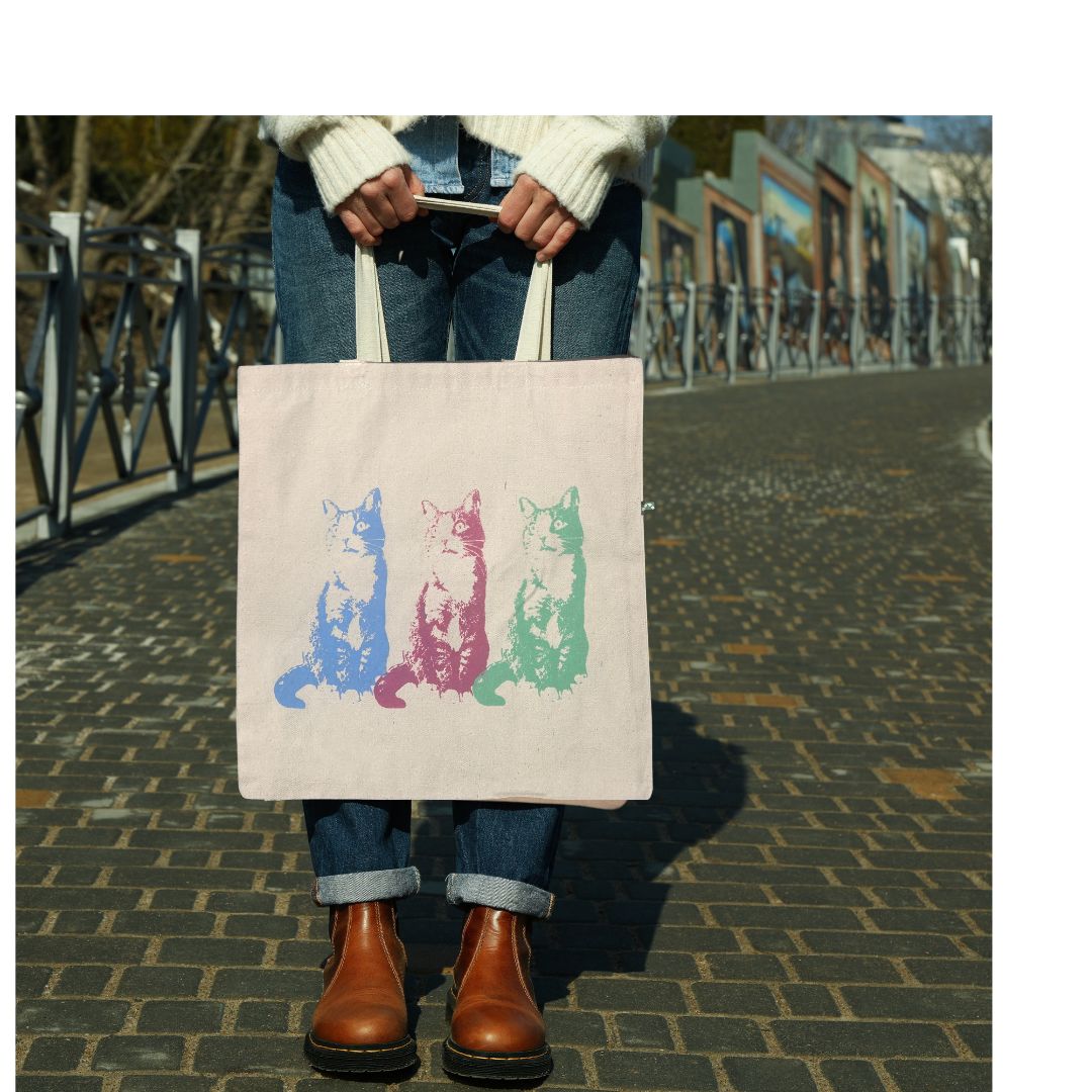 Junebug Collection - Small Totebag - 3 cats (blue,pink and green #2)/ Sac fourre-tout 3 chats de grandeur petit #2