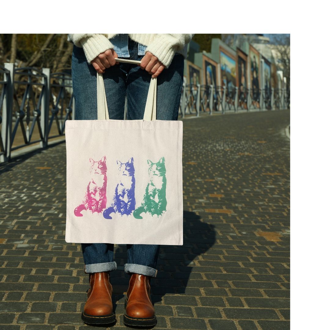 Small Totebag - 3 cats (blue,pink and green)/ Sac fourre-tout 3 chats de grandeur petit